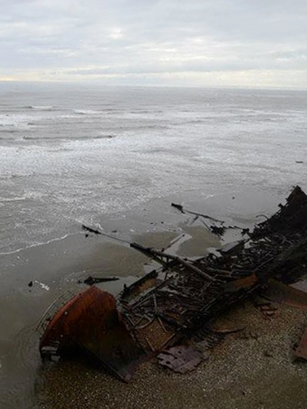 5-Destino-faro-les-éclaireurs-Navegacion-Velero-Ksar-Canal-Beagle-Tierra-del-Fuego-Fin-del-Mundo-Argentina