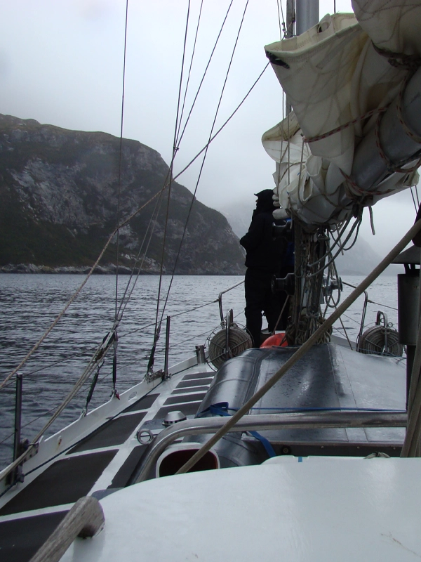 viajes en velero kasr en canal beagle tierra del fuego expediciones y aventura