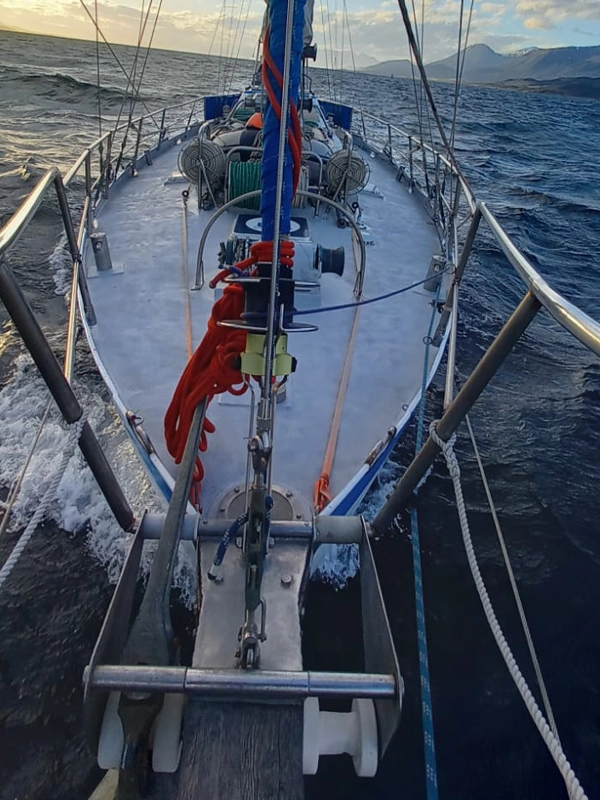 viajes en velero kasr en canal beagle tierra del fuego expediciones y aventura