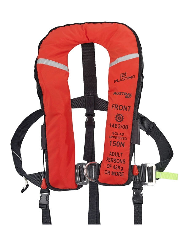 Equipos de Seguridad del Velero Ksar: La Máxima Seguridad en las Aguas de Ushuaia, Tierra del Fuego El Velero Ksar, reconocido como el velero más seguro de Ushuaia, Tierra del Fuego, está equipado con tecnología de avanzada en seguridad para asegurar una navegación confiable y protegida en los paisajes australes, fiordos y agrestes de la región. Nuestra prioridad es la seguridad y el bienestar de nuestros tripulantes y pasajeros, y para ello, contamos con una extensa gama de equipos de seguridad de última generación. Chalecos Salvavidas de Alta Tecnología A bordo del Ksar, disponemos de chalecos salvavidas inflables automáticos y manuales, diseñados para ofrecer la máxima flotabilidad y visibilidad en situaciones de emergencia. Cada miembro de la tripulación y pasajero tiene acceso a estos chalecos, asegurando que todos estén preparados ante cualquier eventualidad. Arneses y Líneas de Vida Para garantizar la seguridad durante condiciones adversas, el Ksar está equipado con arneses de seguridad y líneas de vida robustas. Estos dispositivos permiten a la tripulación moverse con seguridad por la cubierta, minimizando el riesgo de caídas al mar. Balsas Salvavidas Nuestras balsas salvavidas inflables están preparadas para emergencias, equipadas con suministros esenciales como agua, alimentos, y botiquines de primeros auxilios. Estas balsas tienen la capacidad suficiente para acomodar a toda la tripulación, asegurando que todos puedan ser rescatados en caso de necesidad. Extintores de Incendios El Ksar cuenta con extintores de incendios estratégicamente ubicados y revisados regularmente, listos para actuar en caso de cualquier incidente a bordo. La seguridad contra incendios es una prioridad, y estamos preparados para cualquier eventualidad. Botiquín de Primeros Auxilios Nuestro botiquín de primeros auxilios está completamente equipado con medicamentos, vendas, tijeras, guantes y otros suministros médicos esenciales. Este botiquín es accesible y está actualizado para manejar cualquier emergencia médica a bordo. Sistemas de Comunicación de Vanguardia Contamos con un radio VHF marino para comunicaciones de emergencia, y una EPIRB (Radiobaliza de Emergencia) para la localización precisa en situaciones críticas. Estas herramientas de comunicación aseguran que siempre podamos contactar con los servicios de rescate en caso de necesidad. Iluminación y Señalización de Alta Visibilidad El Ksar está equipado con luces de navegación en perfecto estado de funcionamiento, luces estroboscópicas de emergencia y bengalas de señalización. Estas herramientas son cruciales para garantizar nuestra visibilidad en condiciones de poca luz y durante rescates nocturnos. Bombas de Achique Disponemos de bombas de achique manuales y automáticas para mantener el velero libre de agua. Estas bombas son esenciales para mantener la flotabilidad y estabilidad del Ksar en todo momento. Herramientas y Repuestos Nuestro velero lleva a bordo una caja de herramientas completa y repuestos esenciales para el motor, las velas y otros equipos críticos. Estamos preparados para cualquier reparación de emergencia que pueda ser necesaria durante nuestras travesías. Internet Satelital Starlink de SpaceX El Velero Ksar también está equipado con el servicio de internet satelital Starlink de SpaceX. Esta tecnología avanzada nos permite mantener una conexión estable y rápida a internet, incluso en las áreas más remotas y desafiantes del sur del mundo. Esto no solo mejora la comunicación y la navegación, sino que también añade una capa adicional de seguridad al permitir un contacto continuo con el mundo exterior. Tecnología Adicional de Seguridad El Ksar también está equipado con paracaídas de arrastre para reducir la velocidad del velero en condiciones de tormenta, generadores de viento y solar para mantener la energía en situaciones de emergencia, y sistemas desalinizadores de agua para proporcionar agua potable en emergencias prolongadas. En el Velero Ksar, la seguridad es nuestra máxima prioridad. Equipados con tecnología de avanzada y una amplia gama de equipos de seguridad, garantizamos que nuestras navegaciones por los paisajes australes, fiordos y agrestes de Ushuaia, Tierra del Fuego, sean siempre seguras y protegidas para todos a bordo.